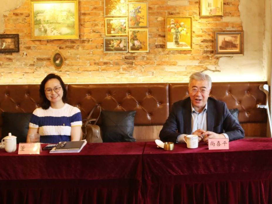 1748592527119052314928_696